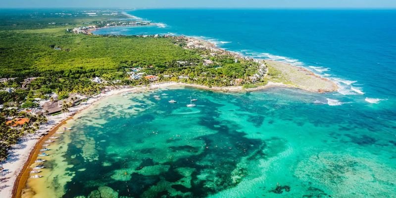 Air Transat Akumal Office in Mexico