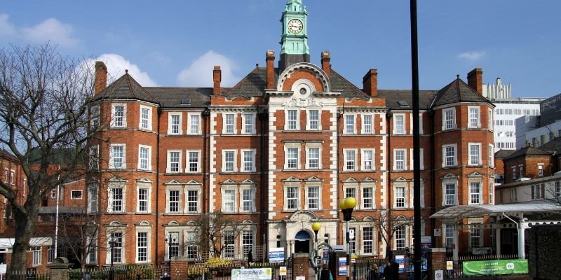 Oman Air Hammersmith Office in London