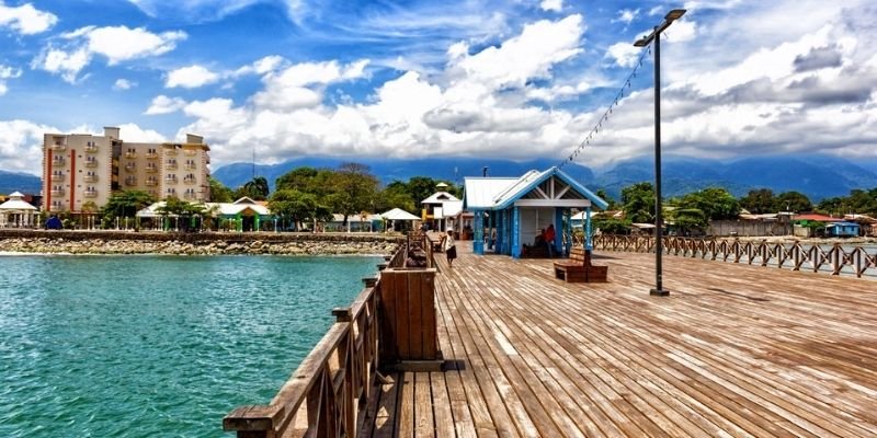 Cayman Airways La Ceiba Office in Honduras