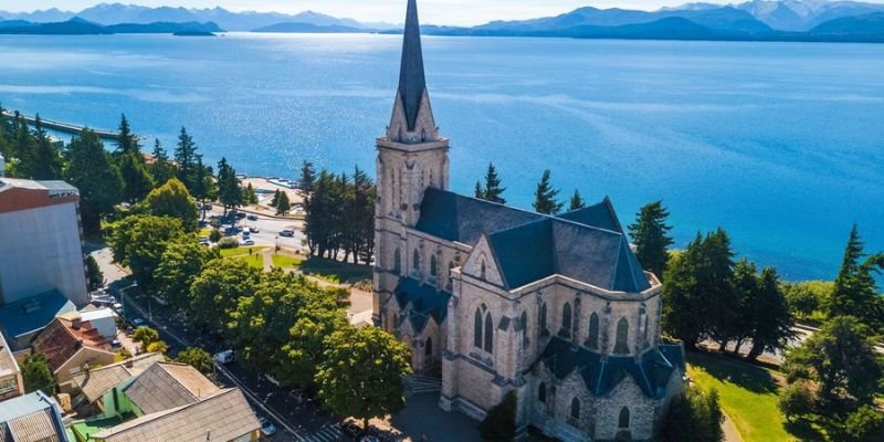 Latam Airlines San Carlos de Bariloche Office in Argentina