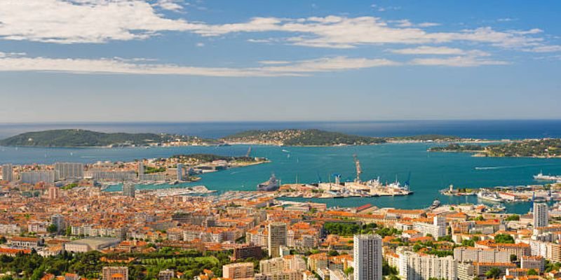 Ryan Air Toulon Office in France